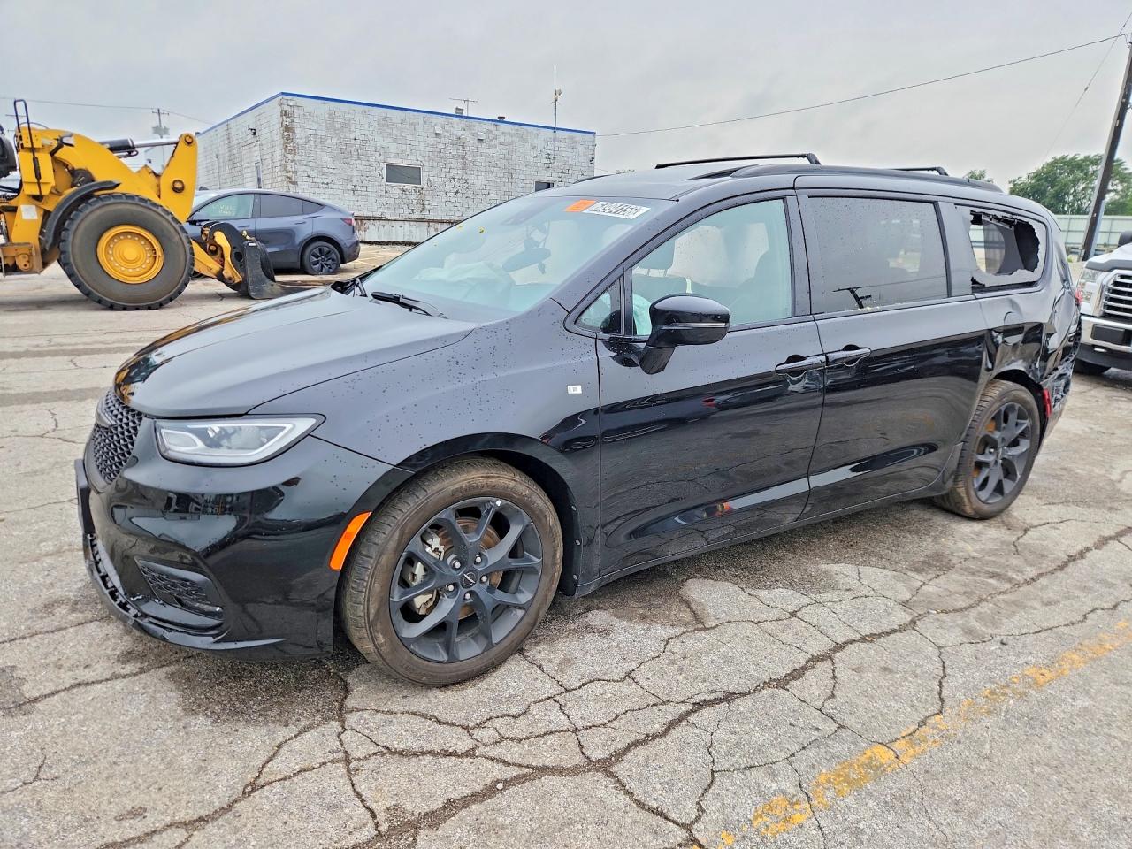 2C4RC1GG4SR523747 · 2025 CHRYSLER PACIFICA