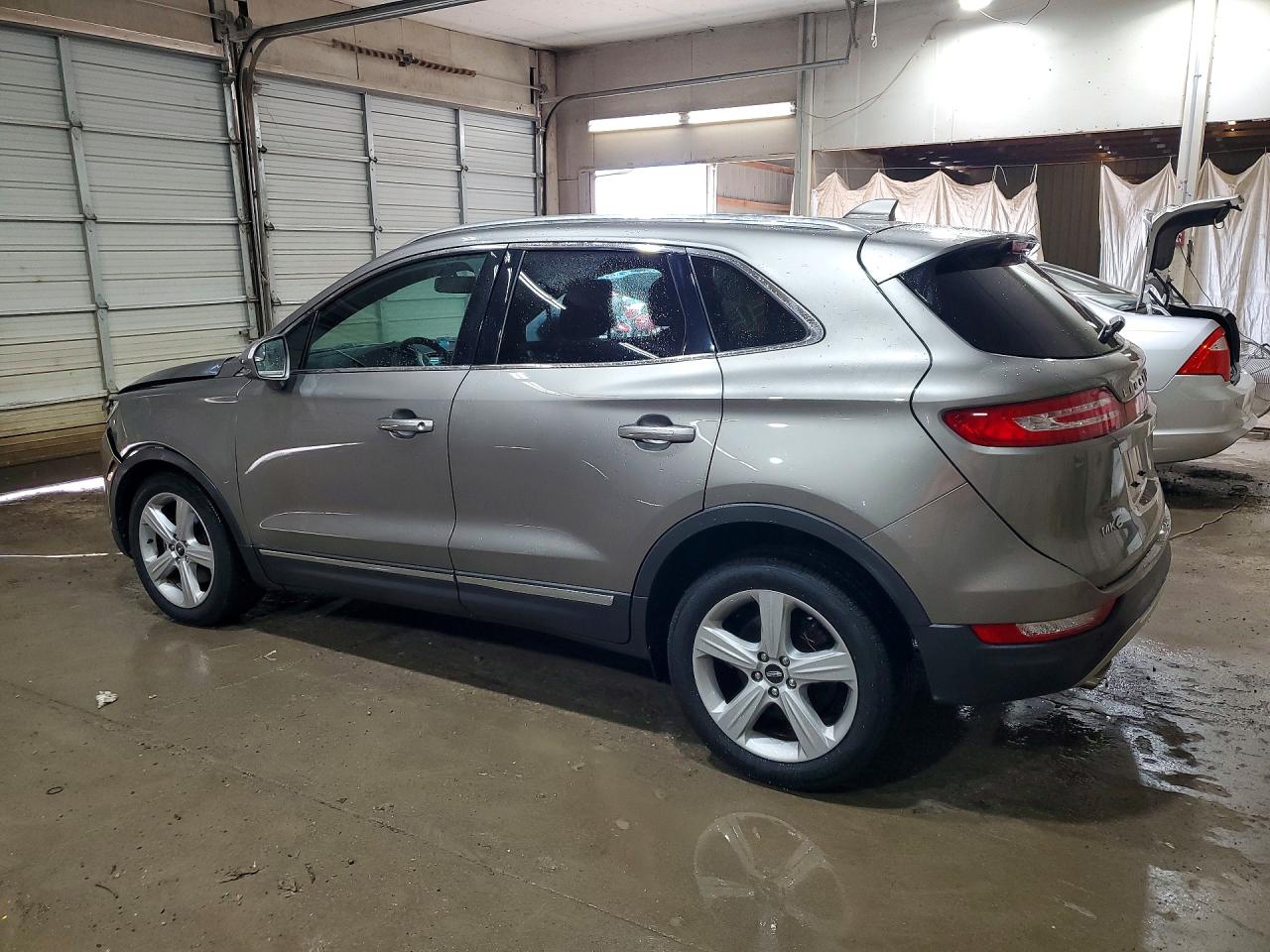5LMCJ1C93HUL44767 · 2017 LINCOLN MKC · 2/13