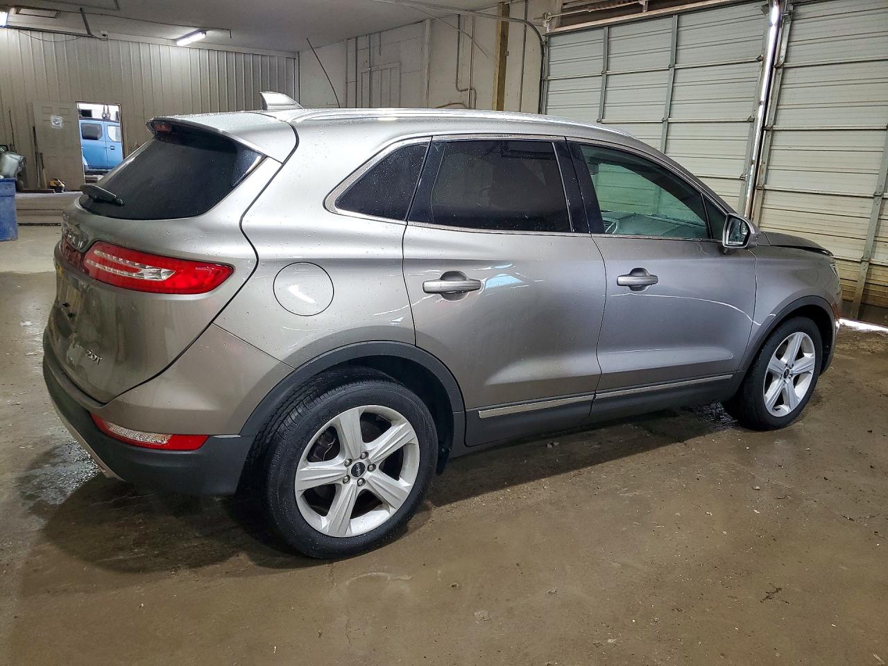 5LMCJ1C93HUL44767 · 2017 LINCOLN MKC · 3/13