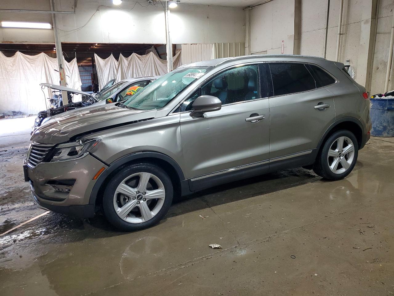 5LMCJ1C93HUL44767 · 2017 LINCOLN MKC