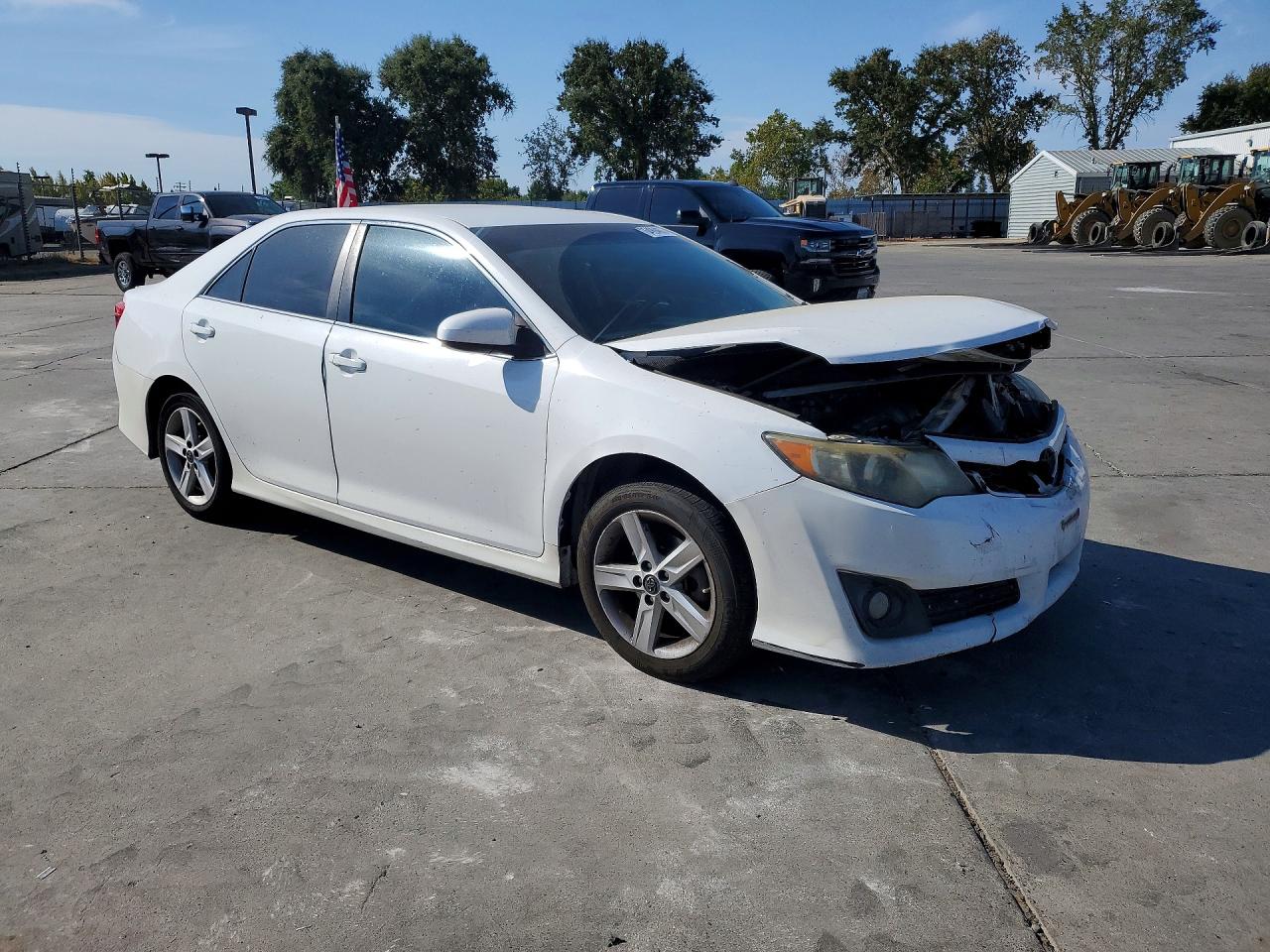 4T1BF1FK4EU430938 · 2014 TOYOTA CAMRY · 4/12