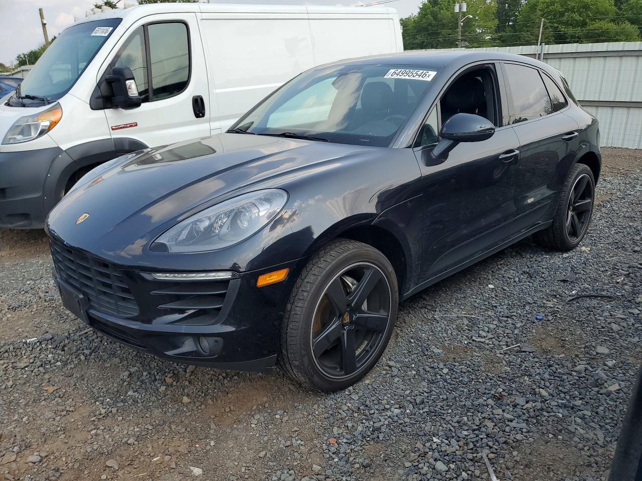 WP1AB2A58GLB41233 · 2016 PORSCHE MACAN