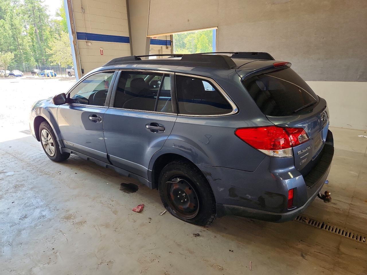 4S4BRCAC0D3261251 · 2013 SUBARU OUTBACK · 2/13