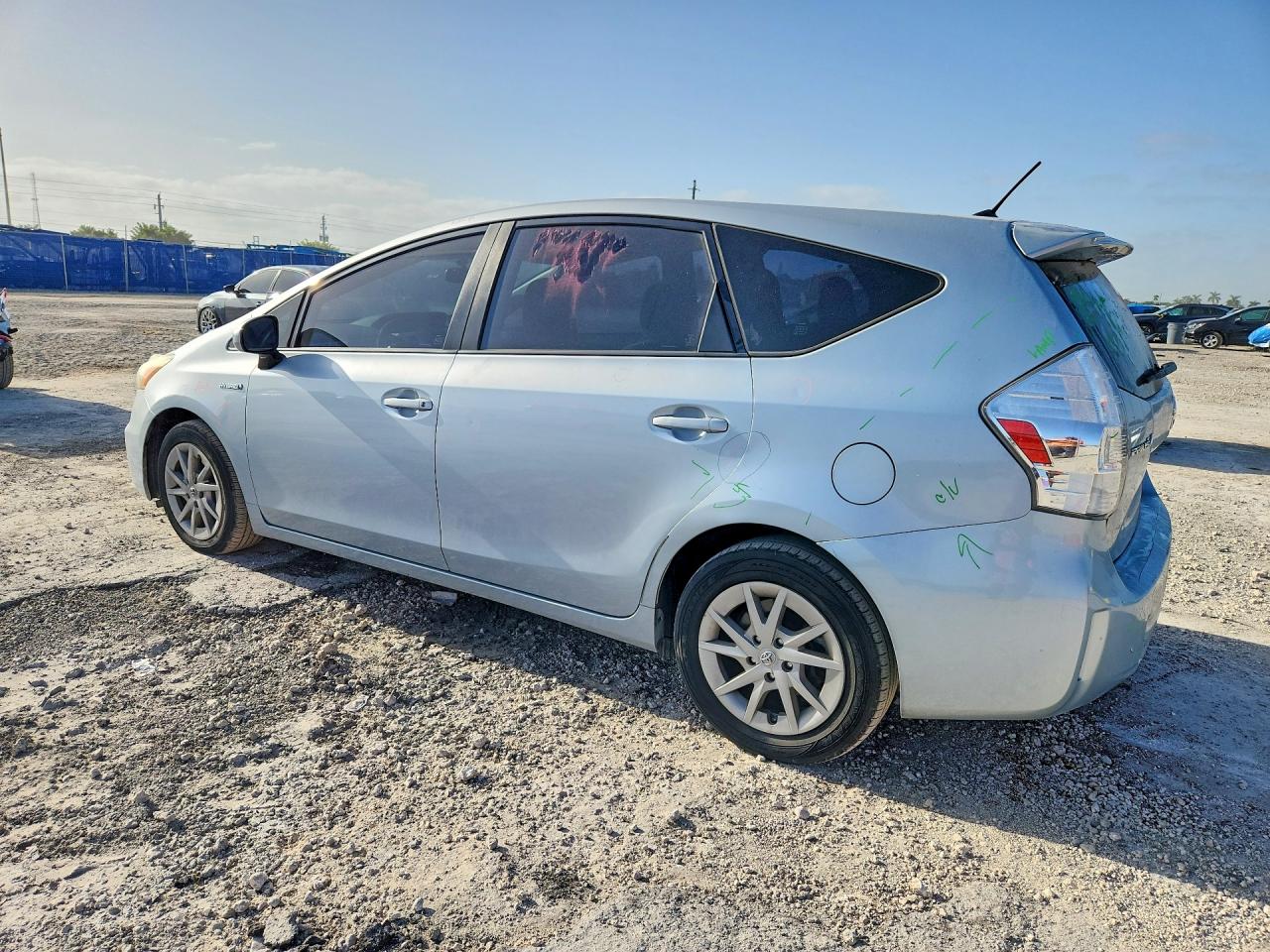 JTDZN3EU9C3164193 · 2012 TOYOTA PRIUS V · 2/12