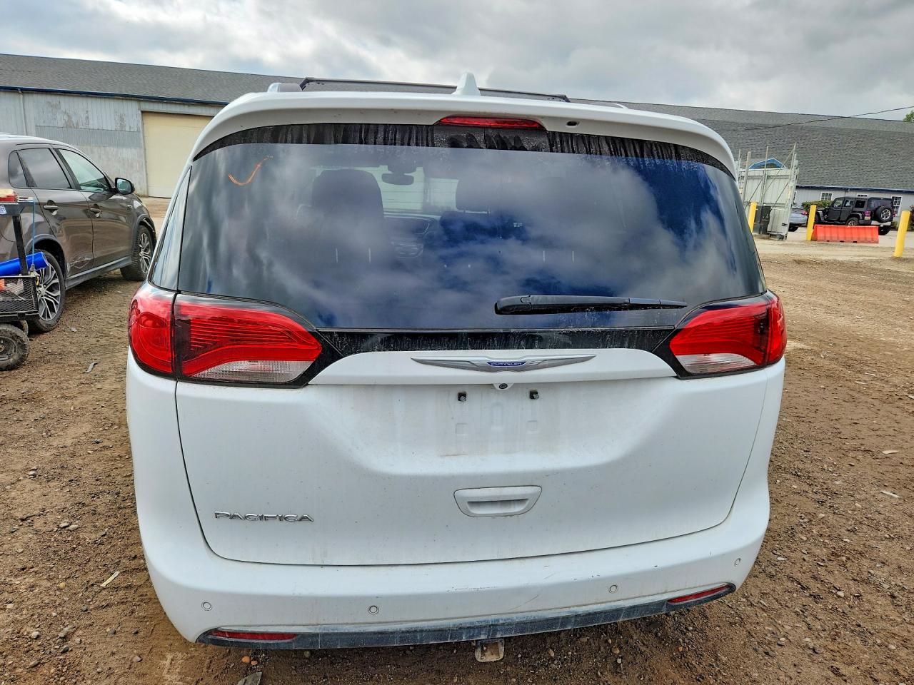 2C4RC1BG1LR133018 · 2020 CHRYSLER PACIFICA · 6/13