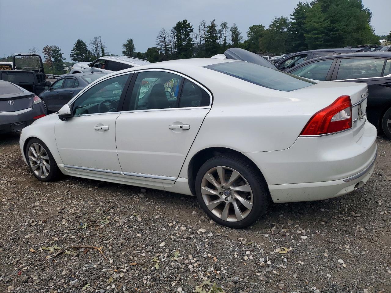 YV1902AH7E1178698 · 2014 VOLVO S80 · 2/12