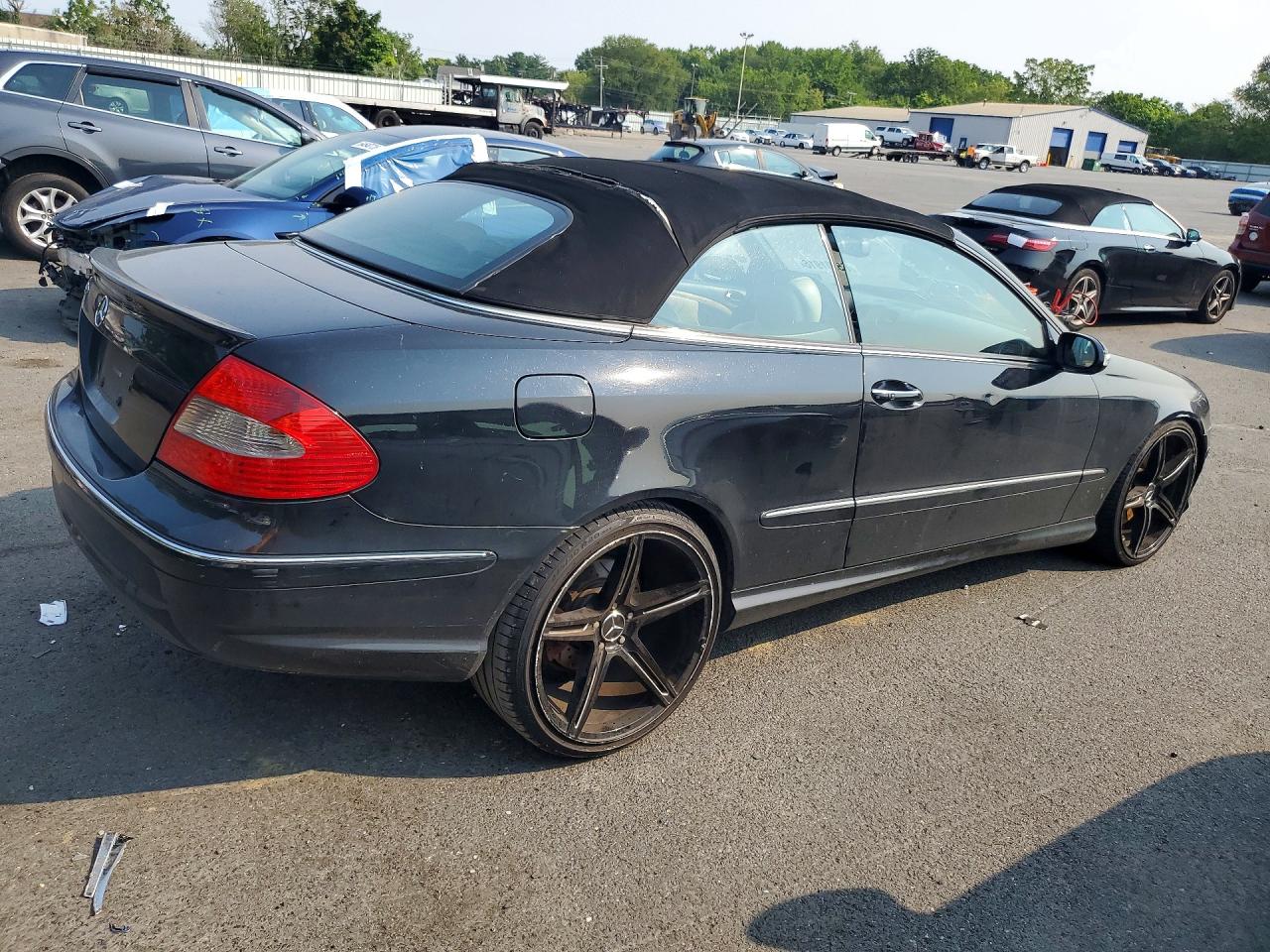 WDBTK72F69T106576 · 2009 MERCEDES-BENZ CLK · 3/12