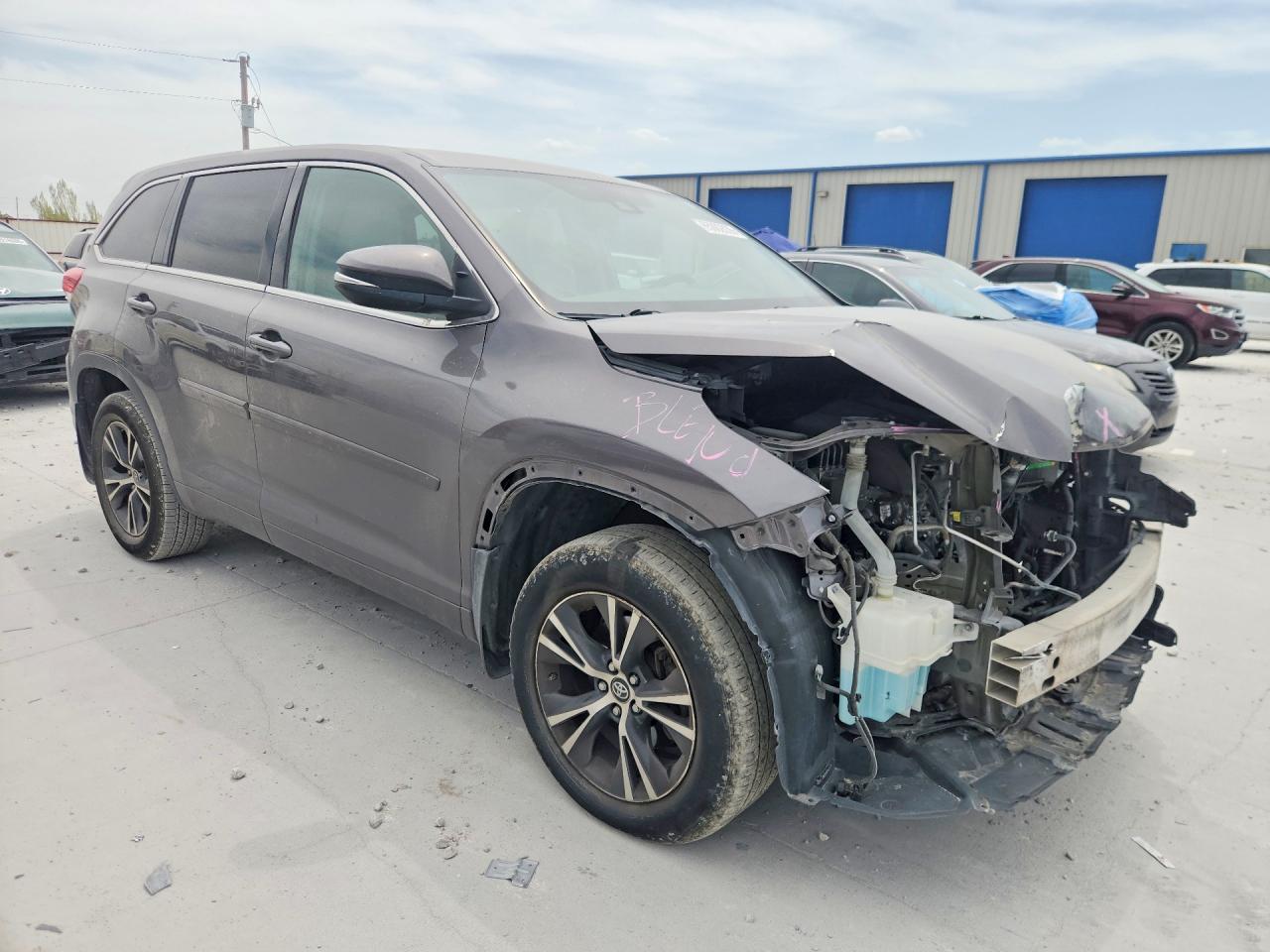5TDZZRFH1JS235424 · 2018 TOYOTA HIGHLANDER · 4/13