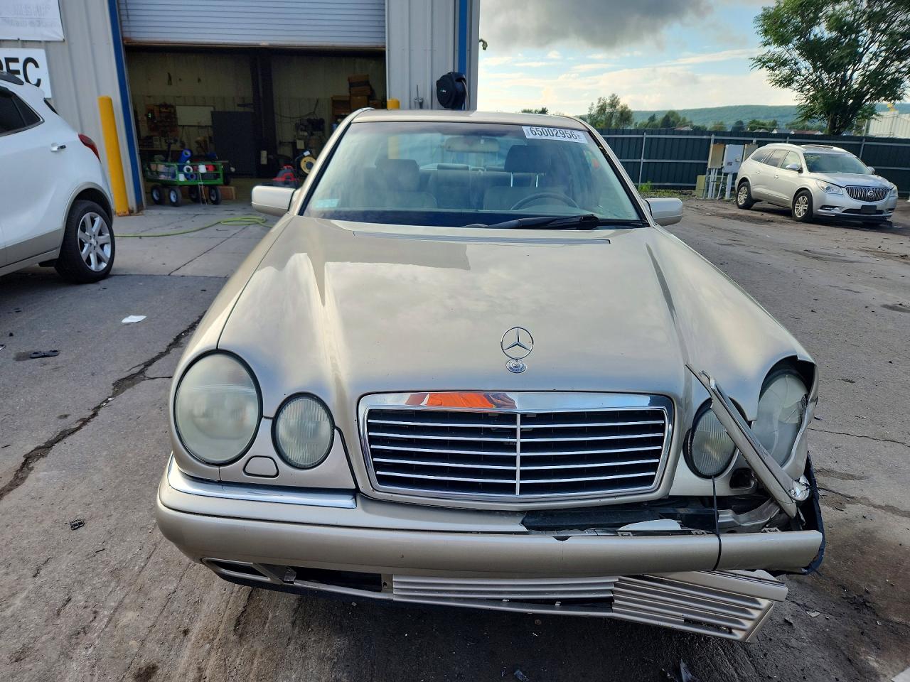 WDBJF82H3XX023468 · 1999 MERCEDES-BENZ E · 5/12