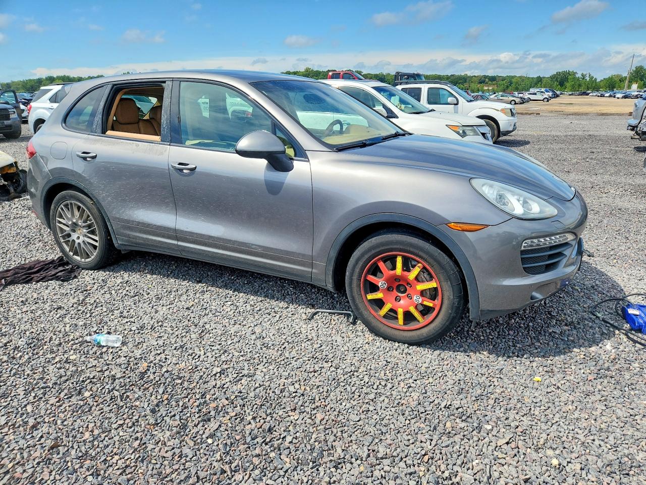 WP1AB2A27CLA44881 · 2012 PORSCHE CAYENNE · 4/13