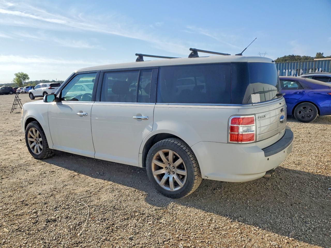 2FMGK5DC7BBD26000 · 2011 FORD FLEX · 2/13