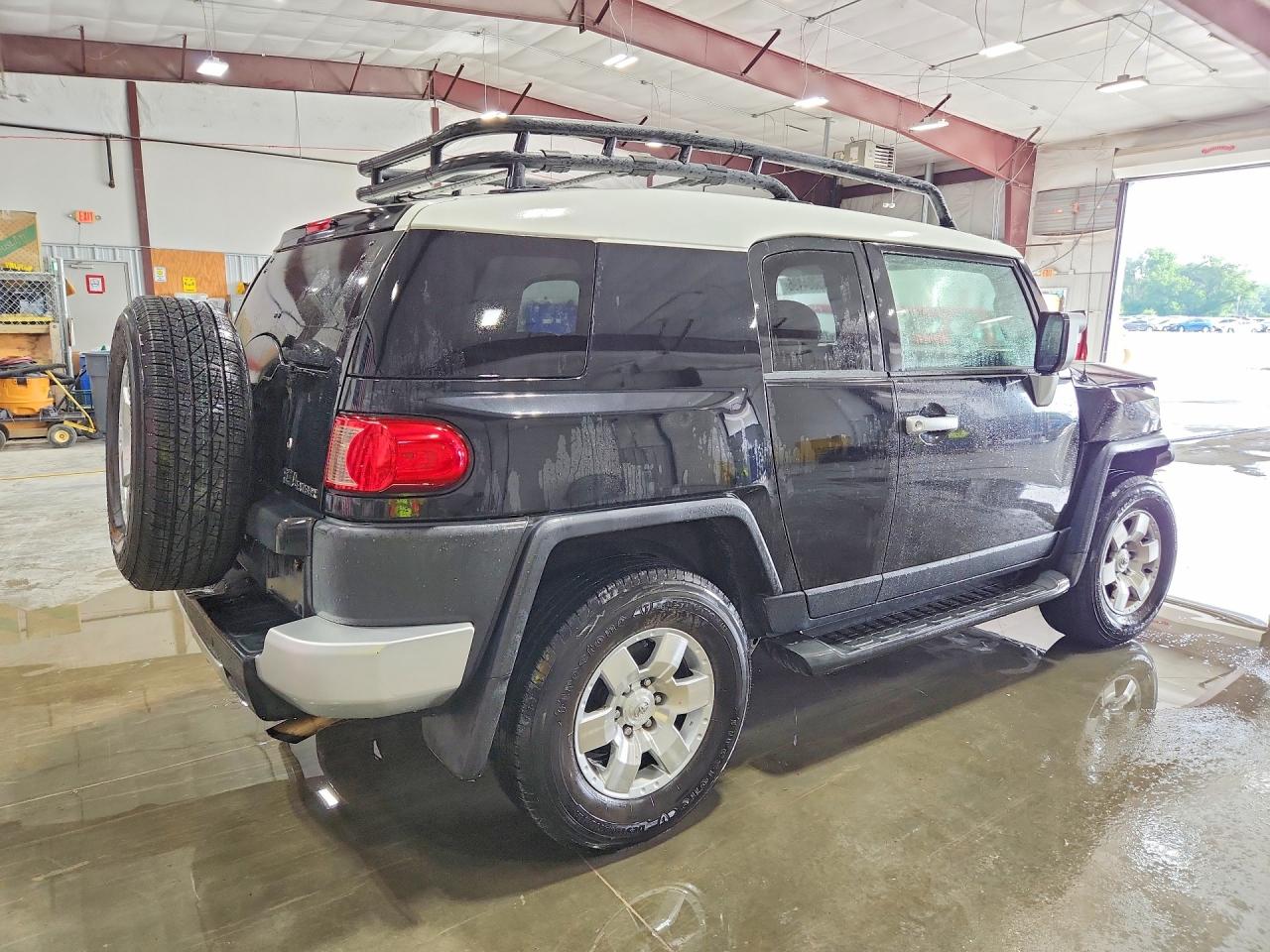 JTEZU11F170012362 · 2007 TOYOTA FJ CRUISER · 3/12