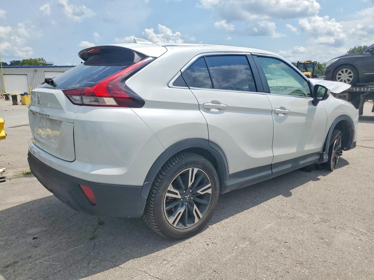 JA4ATWAA0SZ008047 · 2025 MITSUBISHI ECLIPSE CROSS · 3/13