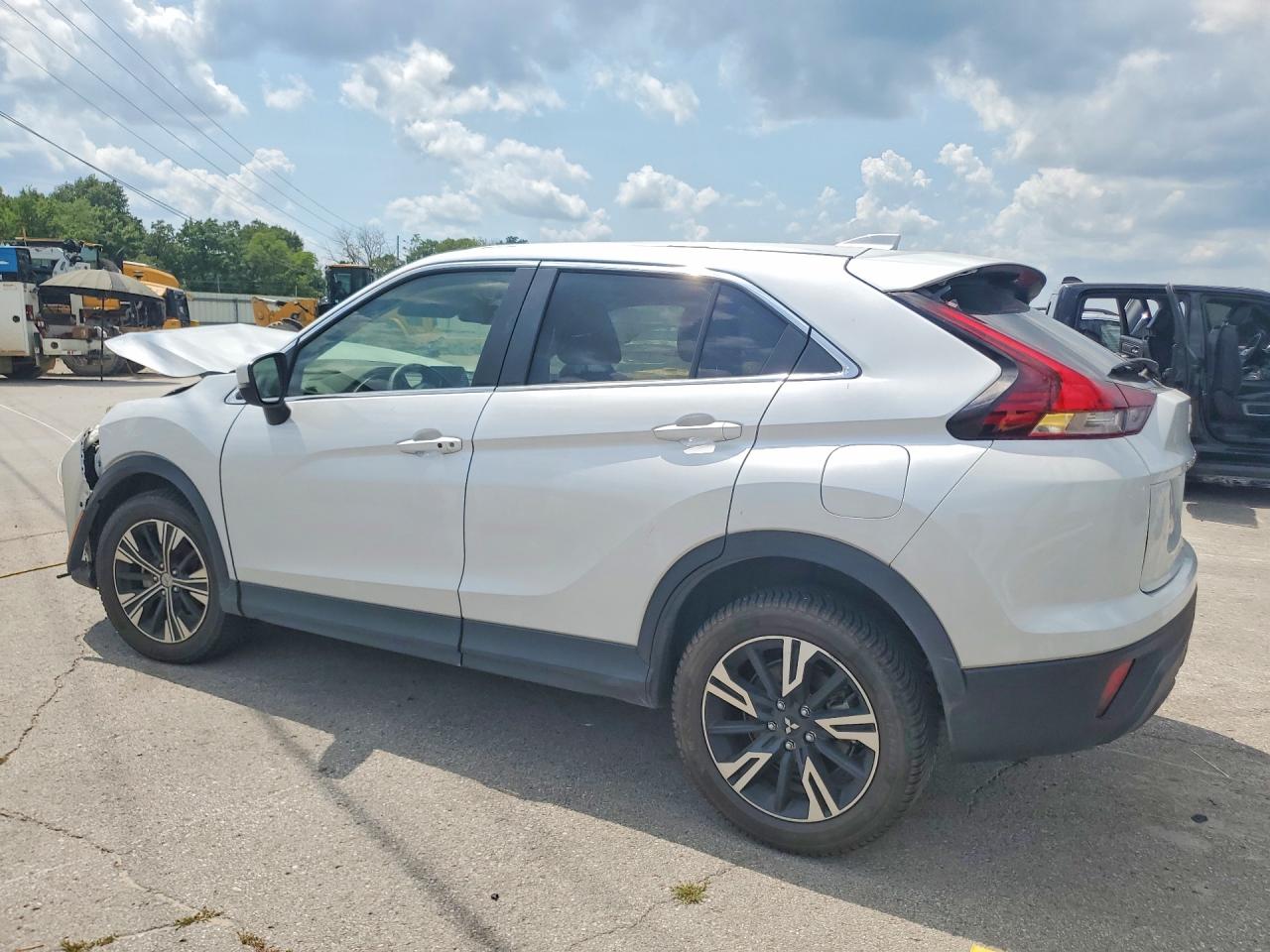 JA4ATWAA0SZ008047 · 2025 MITSUBISHI ECLIPSE CROSS · 2/13