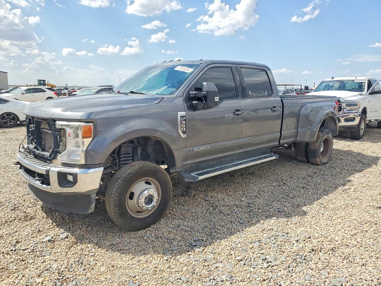 1FT8W3DT3NEE85705 · 2022 FORD F350