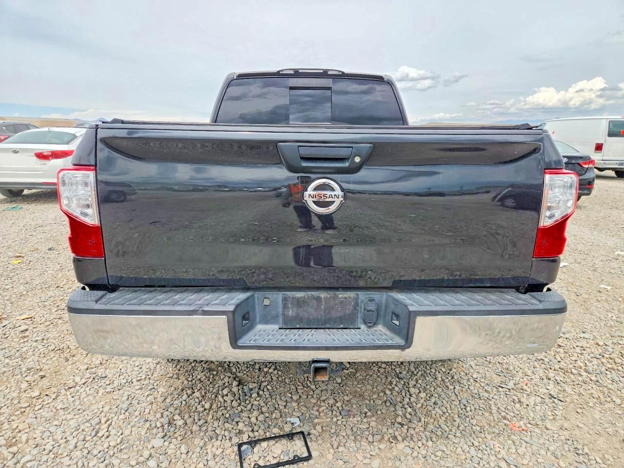 1N6BA1F31HN521026 · 2017 NISSAN TITAN XD · 6/12