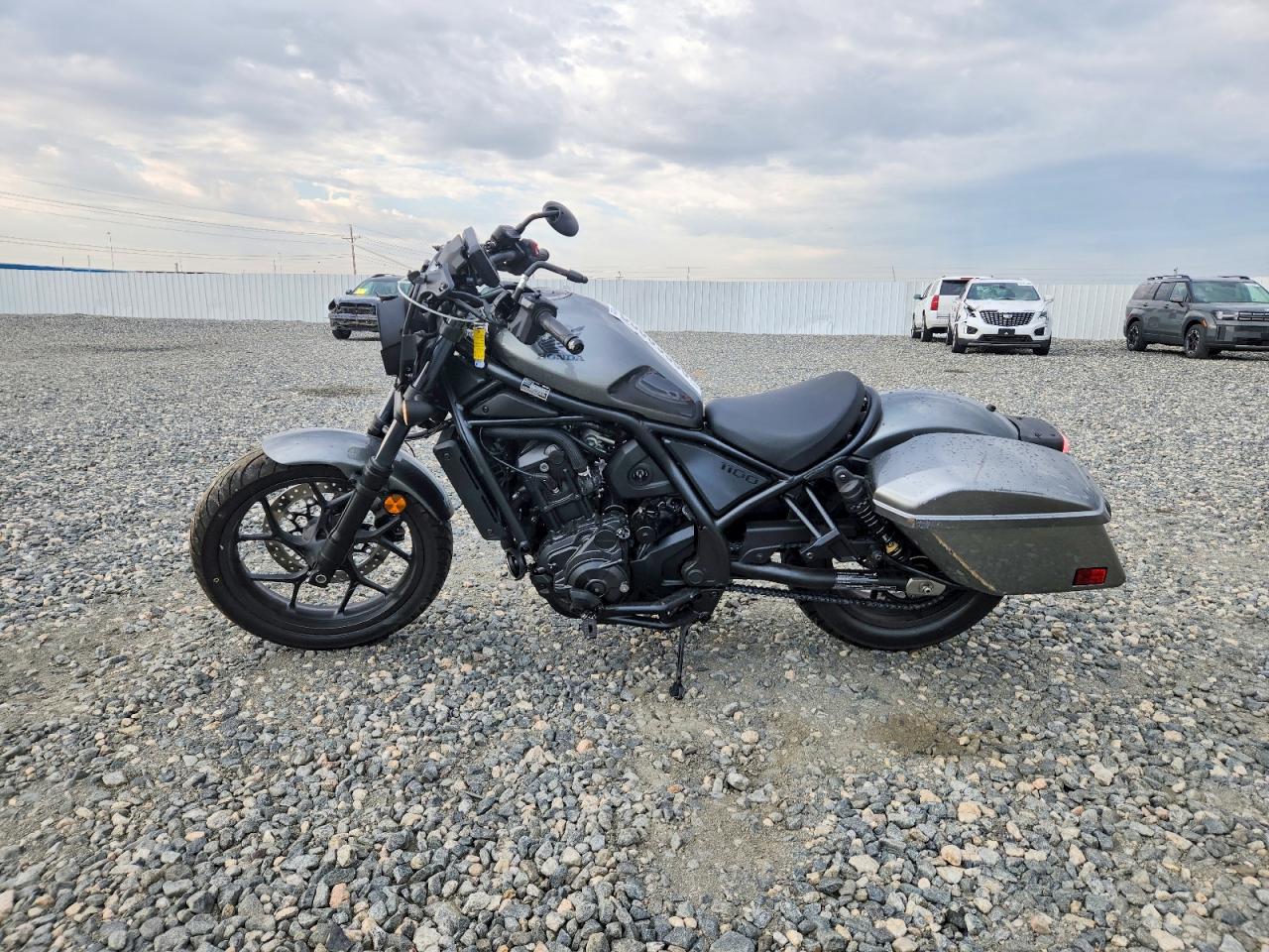 JH2SC87GXSK001219 · 2025 HONDA CMX1100 · 3/9
