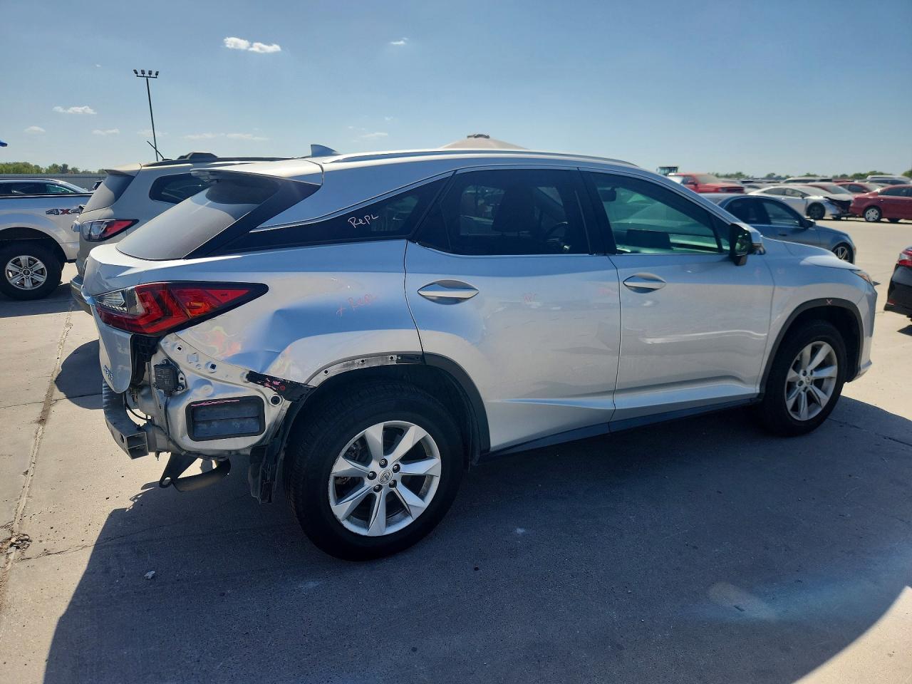 2T2ZZMCA4GC027447 · 2016 LEXUS RX · 3/14