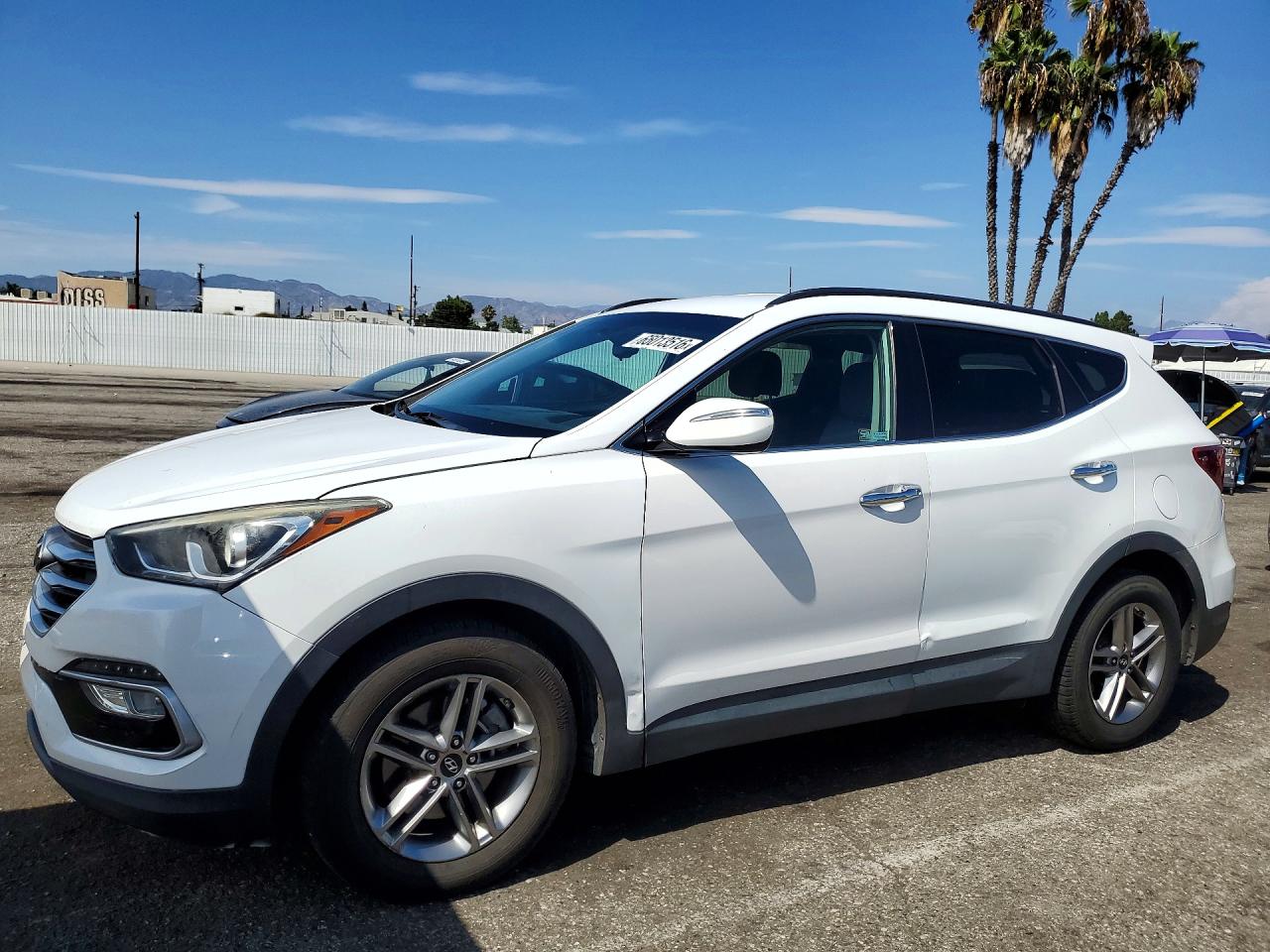 5NMZU3LB8JH089649 · 2018 HYUNDAI SANTA FE SPORT