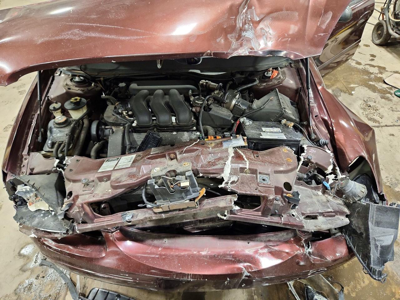 1FAFP56S1YA124849 · 2000 FORD TAURUS · 11/13