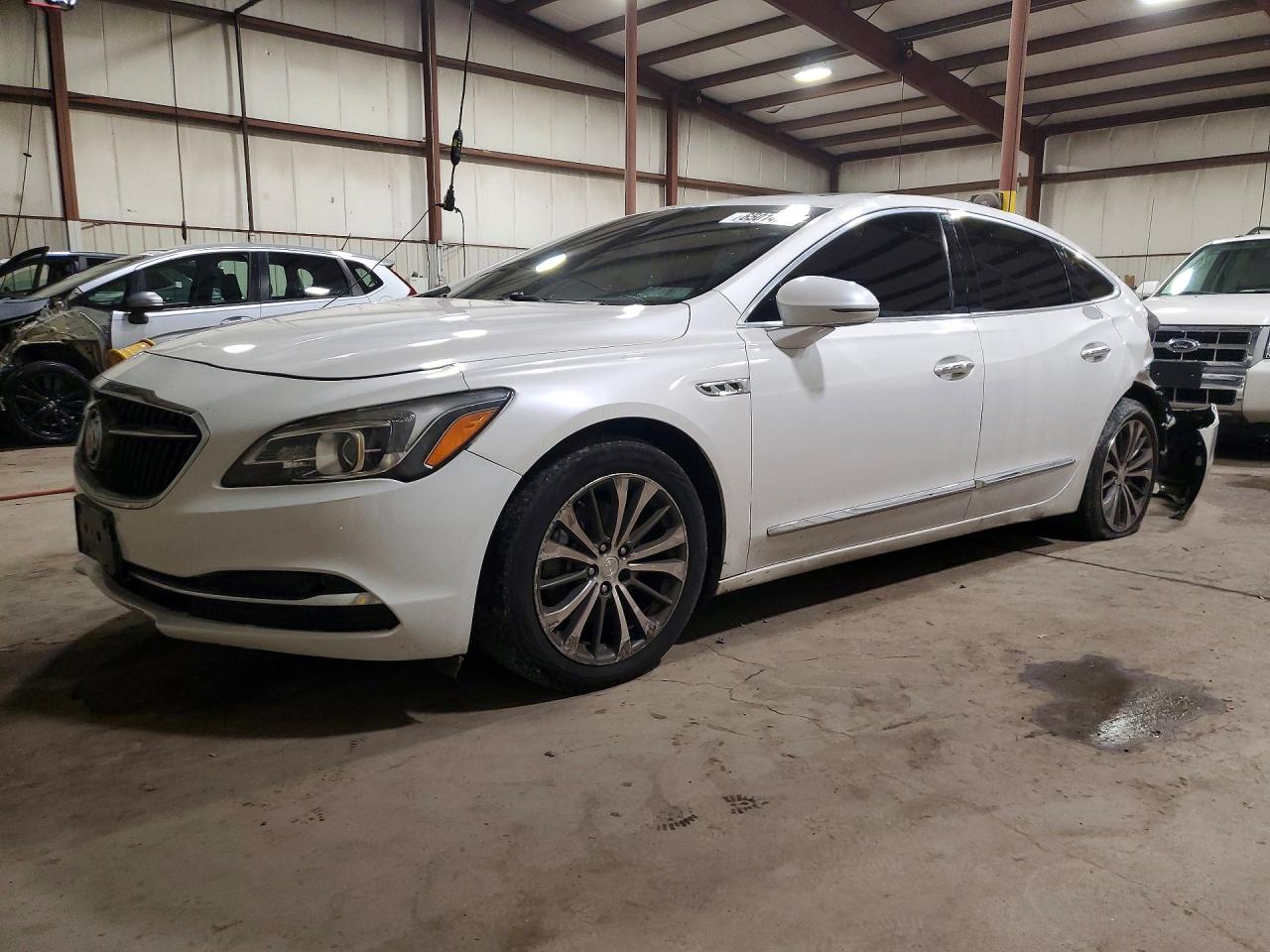1G4ZR5SS8HU157817 · 2017 BUICK LACROSSE