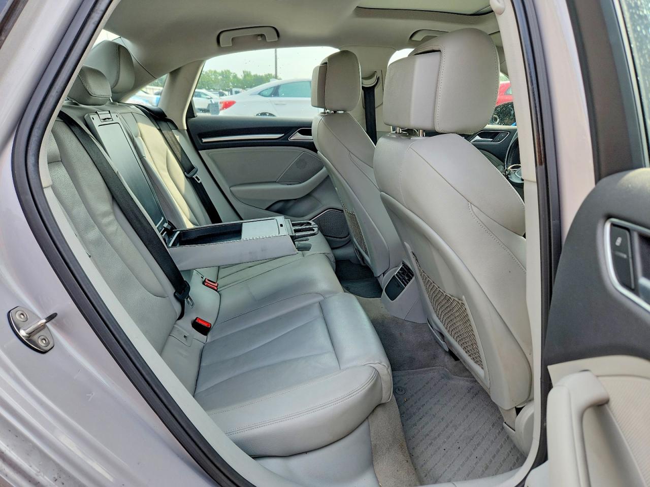 WAUCJGFF6F1081584 · 2015 AUDI A3 · 10/12
