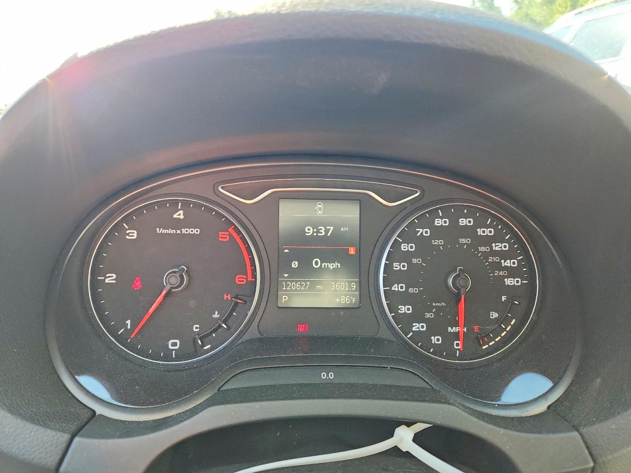 WAUCJGFF6F1081584 · 2015 AUDI A3 · 9/12