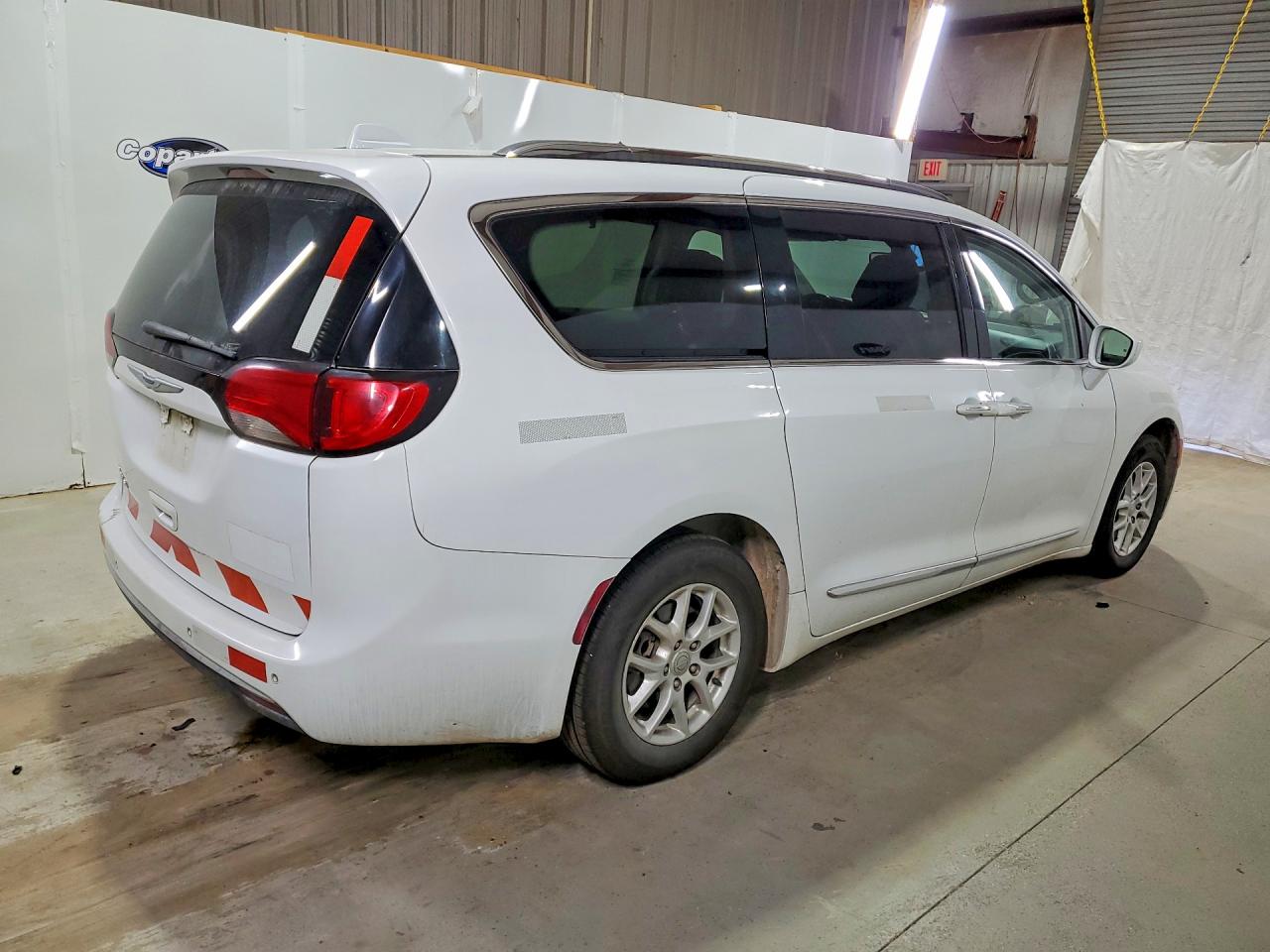 2C4RC1BG2LR283512 · 2020 CHRYSLER PACIFICA · 3/13