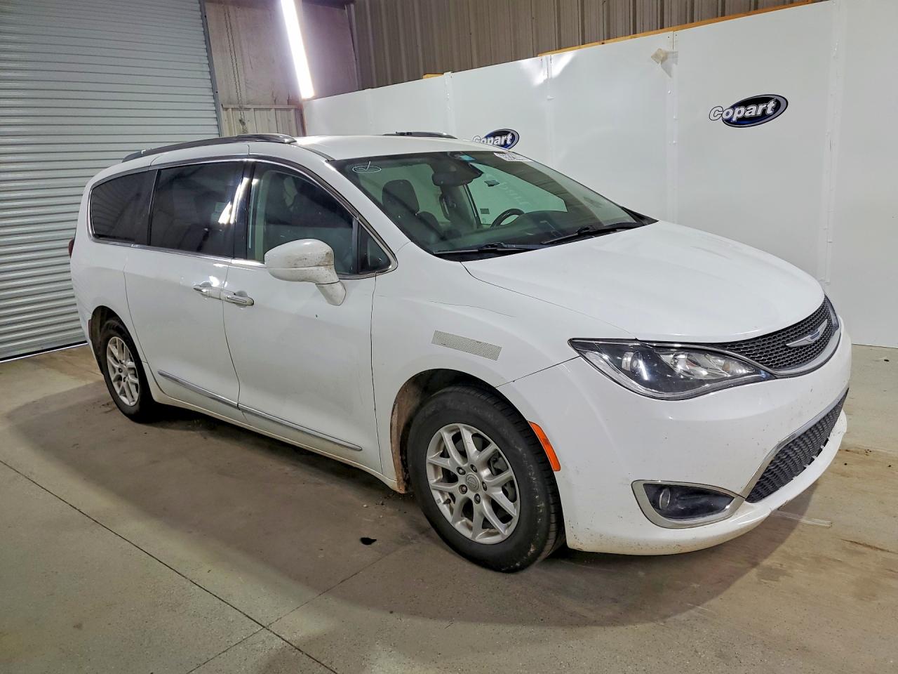 2C4RC1BG2LR283512 · 2020 CHRYSLER PACIFICA · 4/13