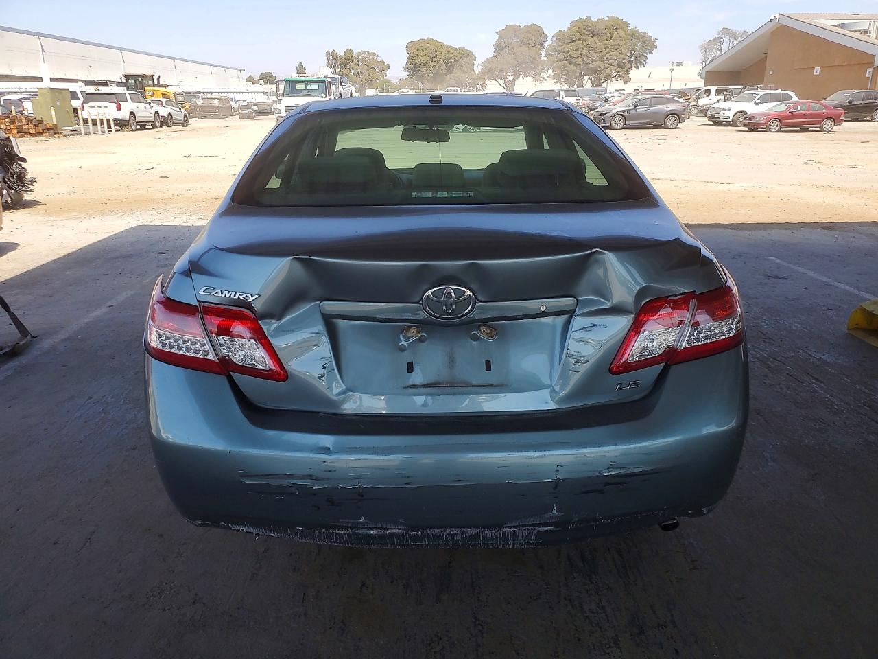 4T4BF3EK7BR108650 · 2011 TOYOTA CAMRY · 6/12
