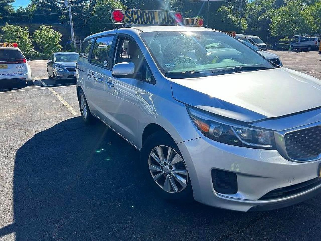 KNDMA5C18H6259666 · 2017 KIA SEDONA