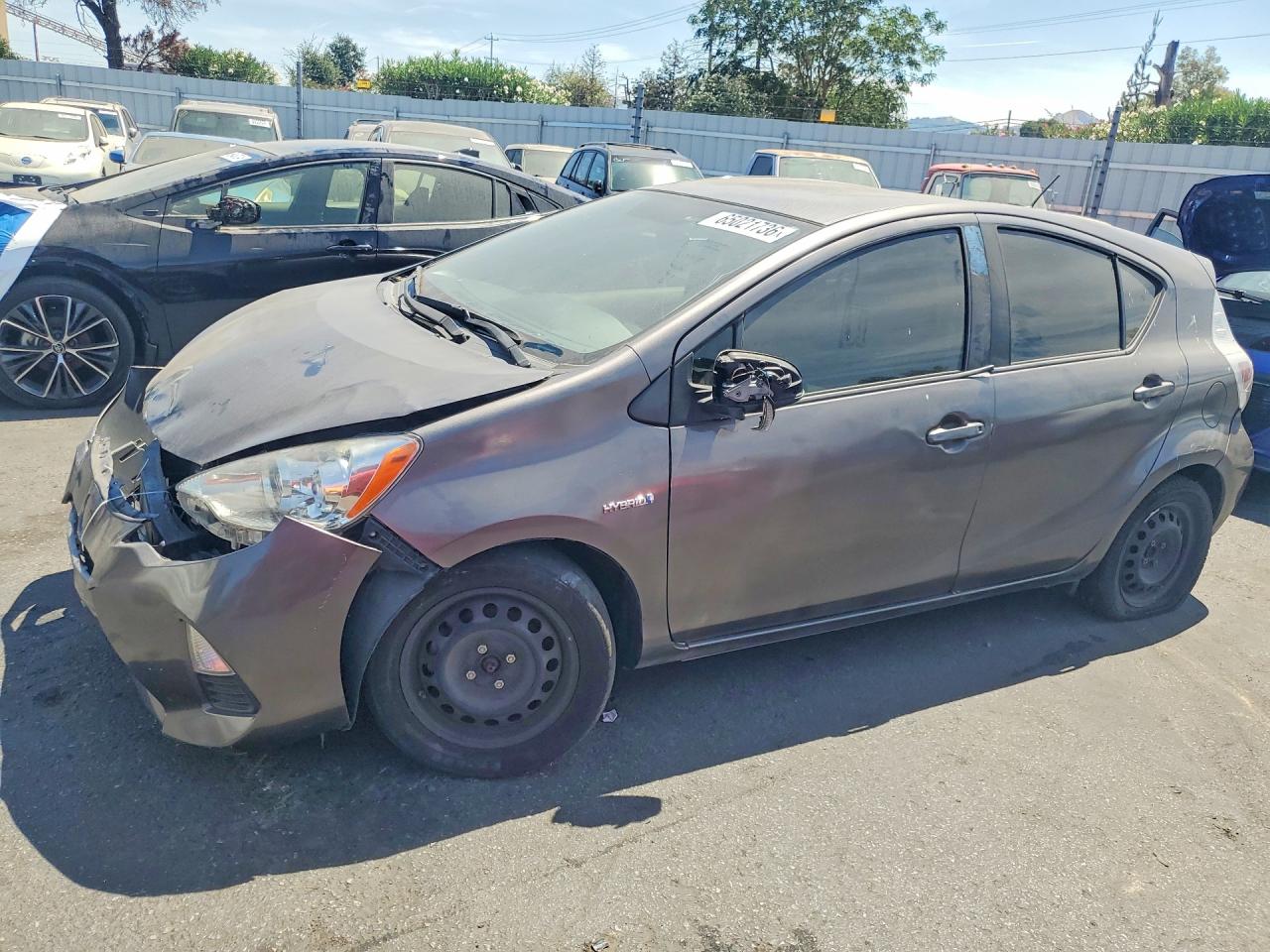JTDKDTB33E1564474 · 2014 TOYOTA PRIUS C