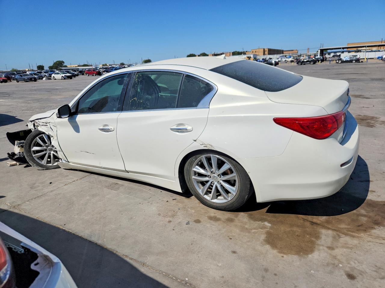 JN1BV7AP3FM344179 · 2015 INFINITI Q50 · 2/13