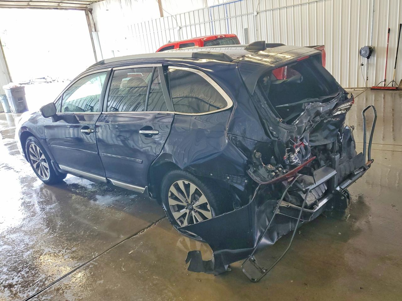 4S4BSATCXJ3247455 · 2018 SUBARU OUTBACK · 2/12