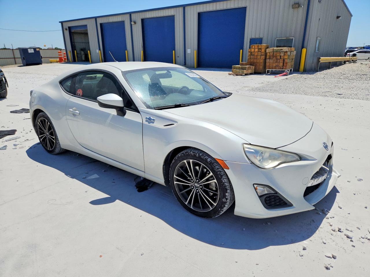 JF1ZNAA19E8702726 · 2014 SCION FR-S · 4/13