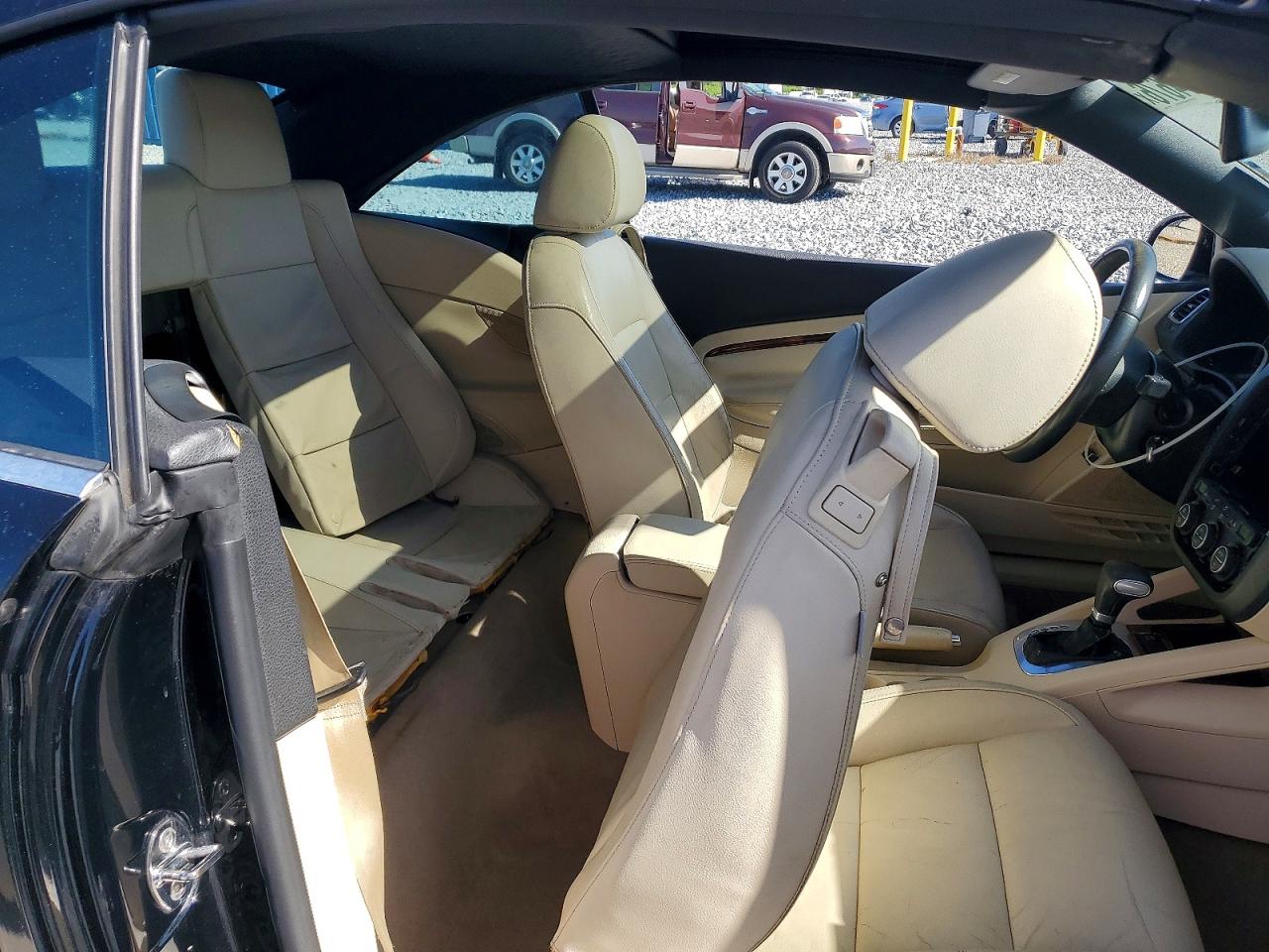 WVWFA71F78V018853 · 2008 VOLKSWAGEN EOS · 10/13