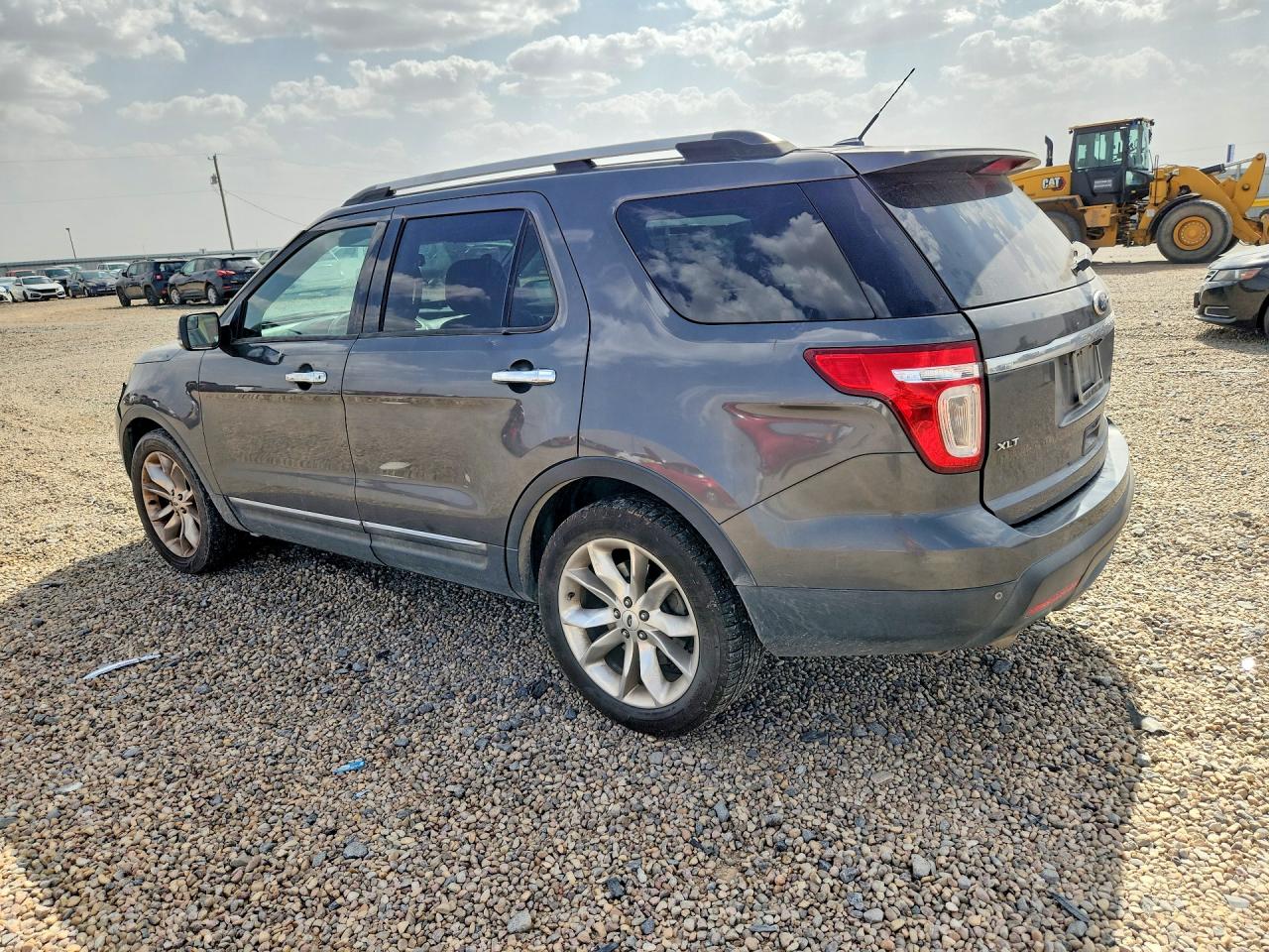 1FM5K7D89FGB95794 · 2015 FORD EXPLORER · 2/13