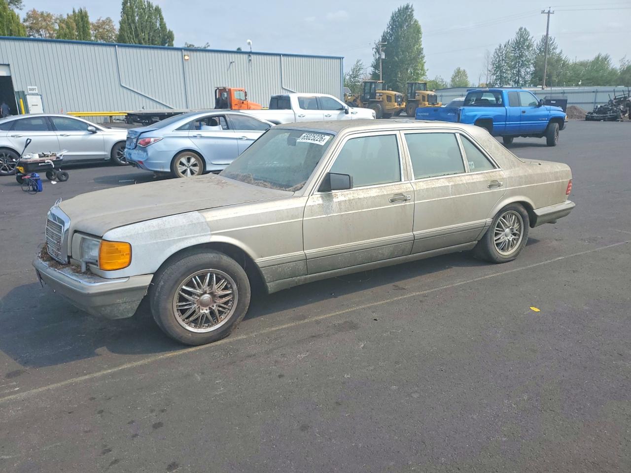 1989 MERCEDES-BENZ 560