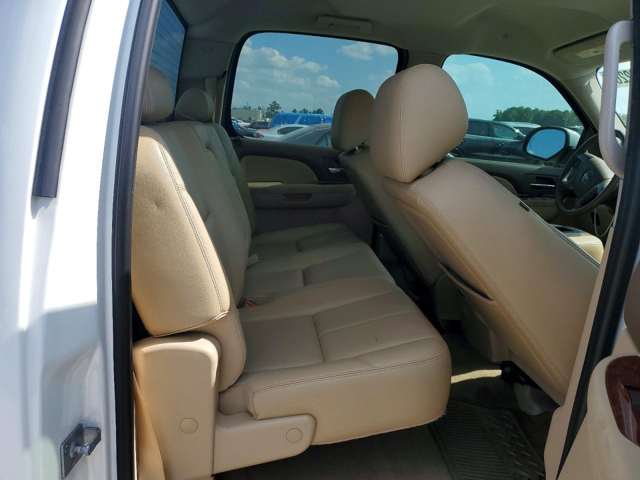 3GTP2WE30BG306287 · 2011 GMC SIERRA 1500 SLT · 10/12