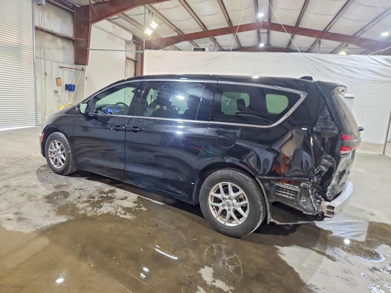 2C4RC1BGXSR551902 · 2025 CHRYSLER PACIFICA · 2/14