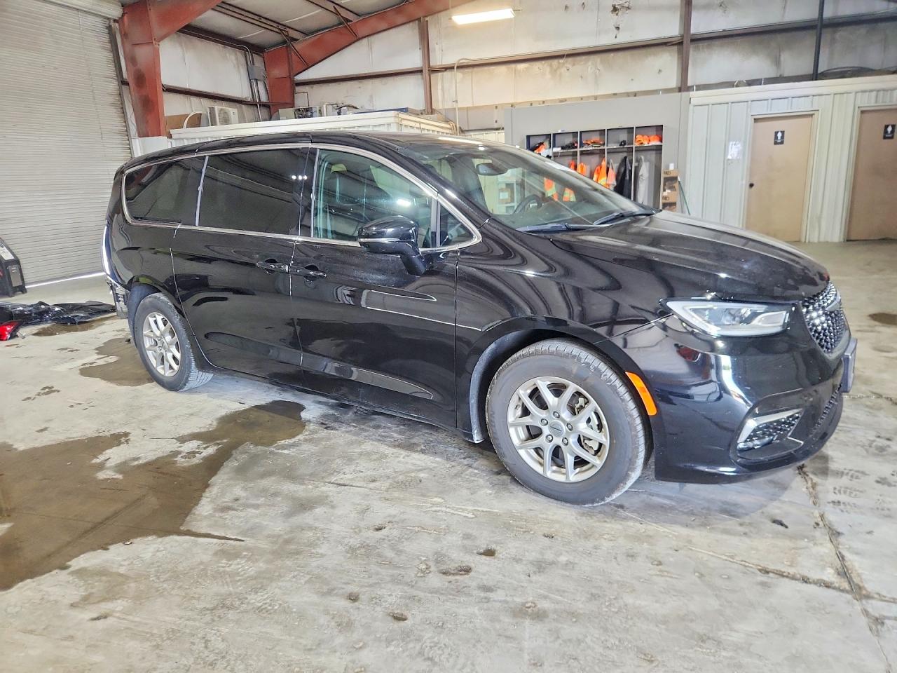 2C4RC1BGXSR551902 · 2025 CHRYSLER PACIFICA · 4/14