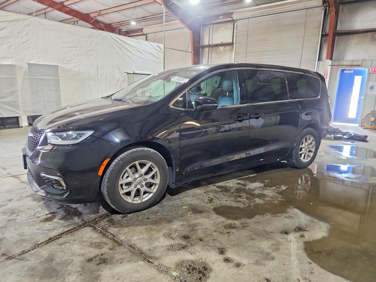 2C4RC1BGXSR551902 · 2025 CHRYSLER PACIFICA