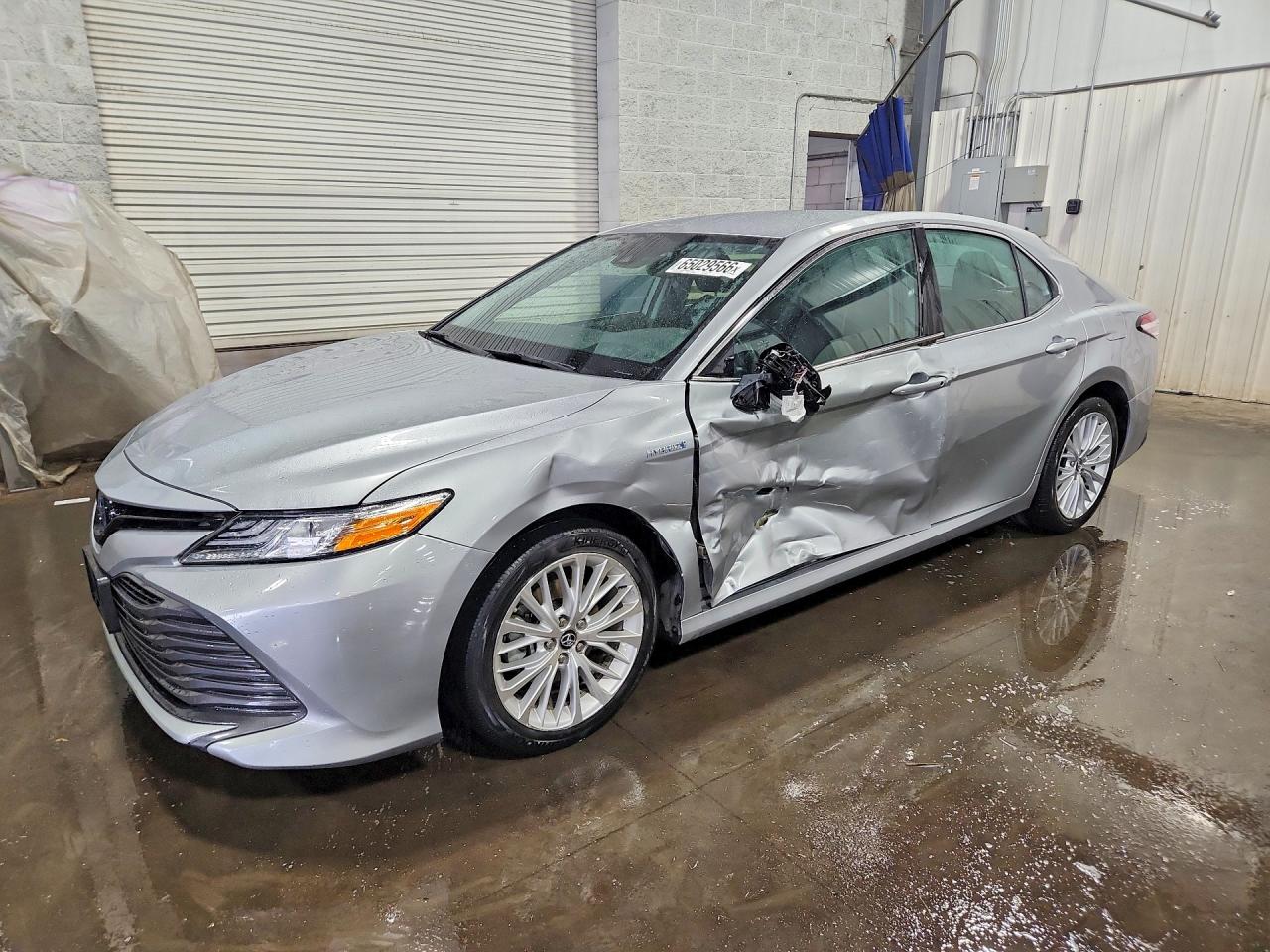 4T1B21HK8KU011088 · 2019 TOYOTA CAMRY HYBRID