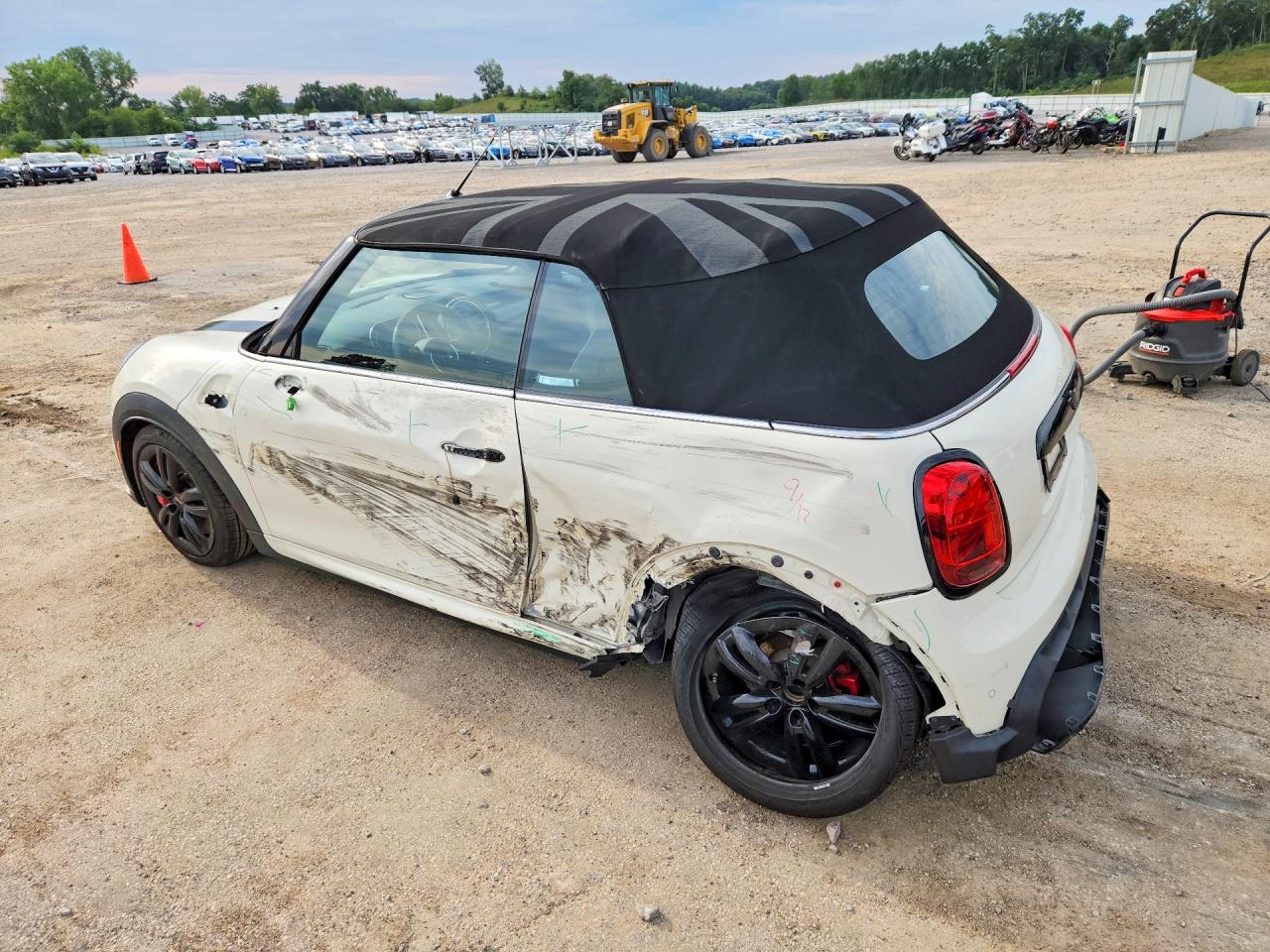 WMW63DL01P3P49321 · 2023 MINI COOPER · 2/12