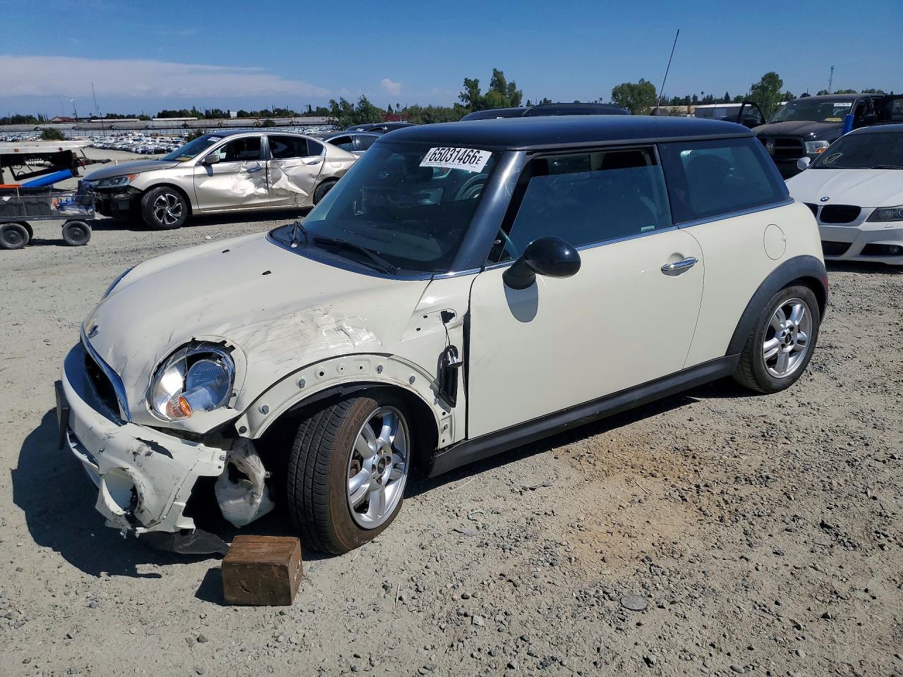 2013 MINI COOPER
