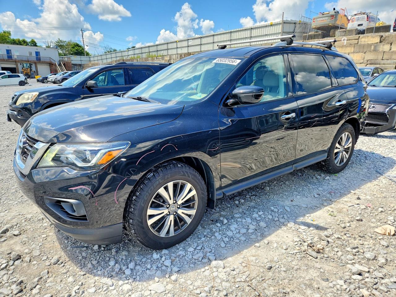 5N1DR2MM8HC618303 · 2017 NISSAN PATHFINDER