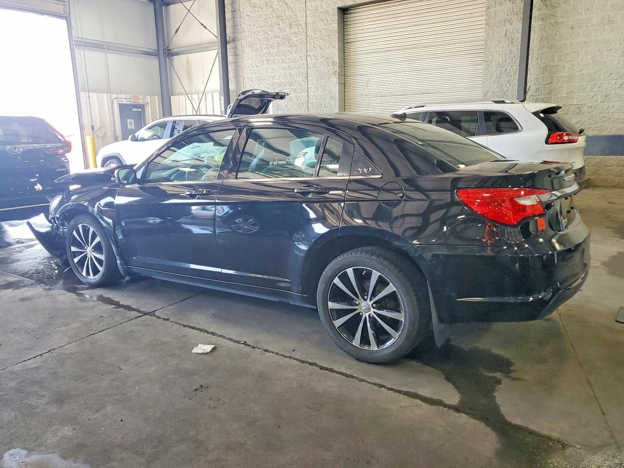 1C3CCBBGXDN746995 · 2013 CHRYSLER 200 · 2/12