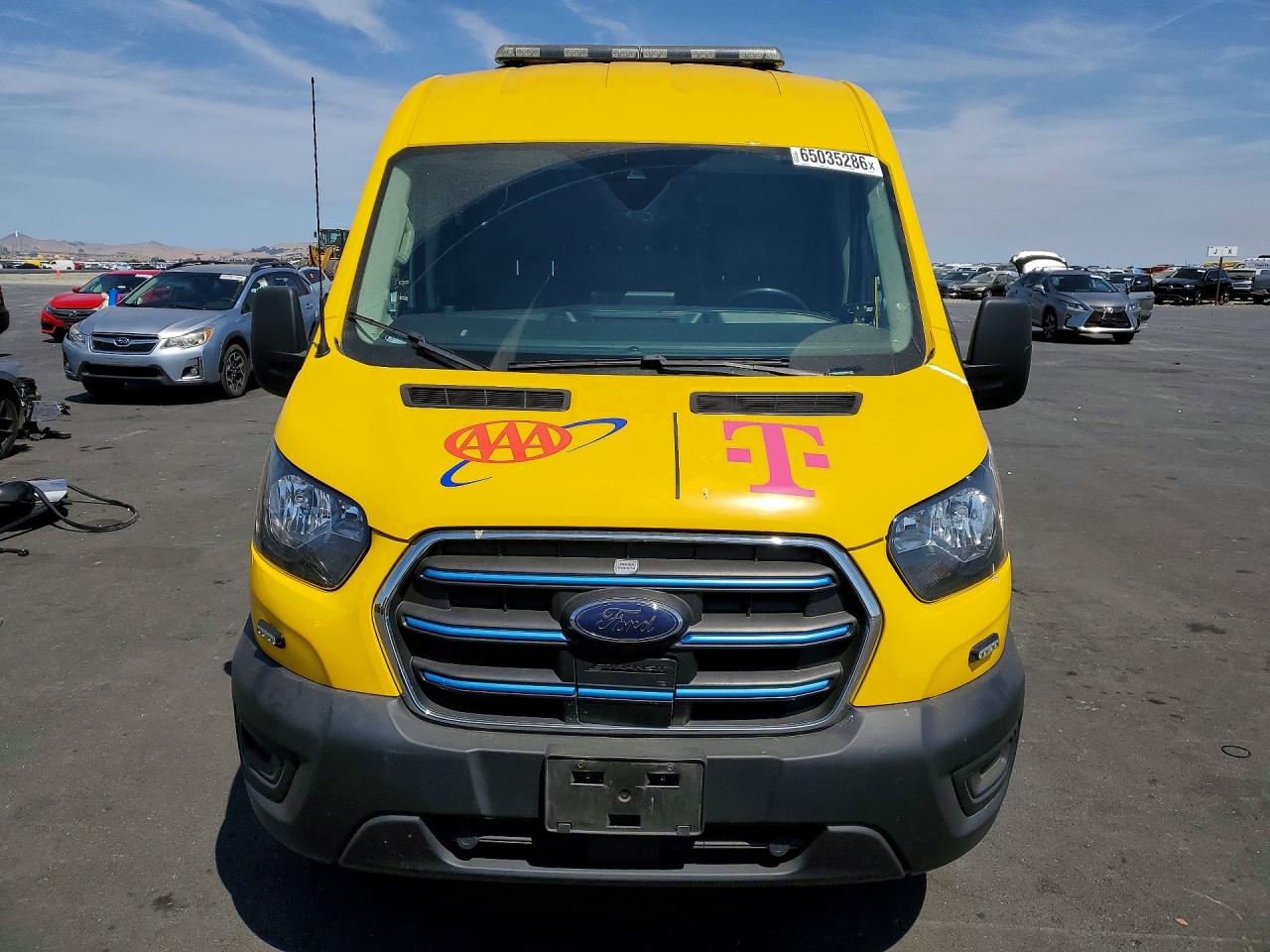 1FTBW9CK8NKA12966 · 2022 FORD TRANSIT · 5/13