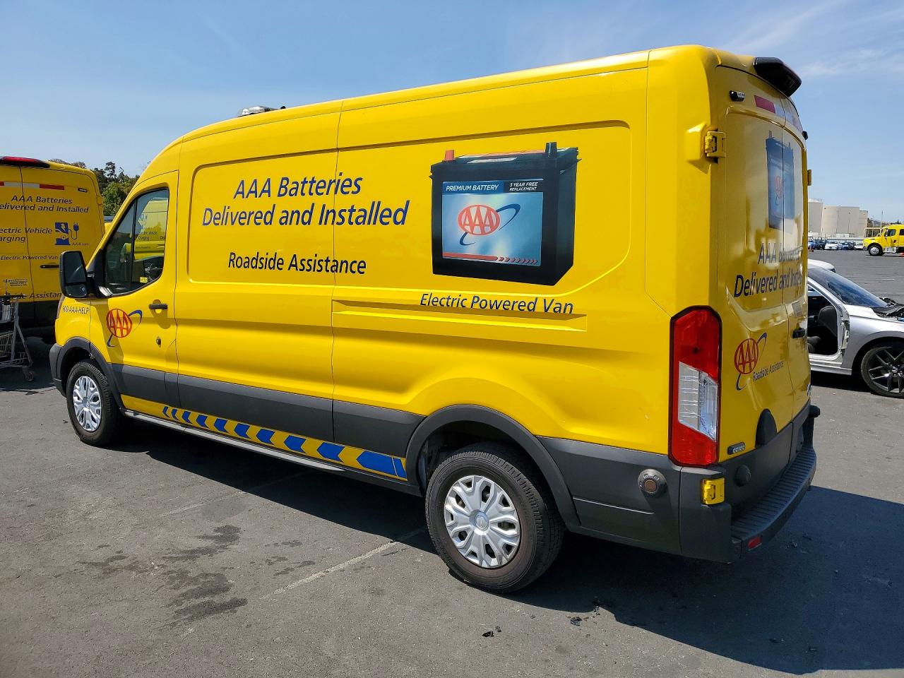 1FTBW9CK8NKA12966 · 2022 FORD TRANSIT · 2/13