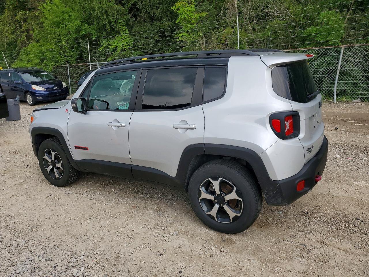 ZACNJDC1XMPN35770 · 2021 JEEP RENEGADE · 2/13